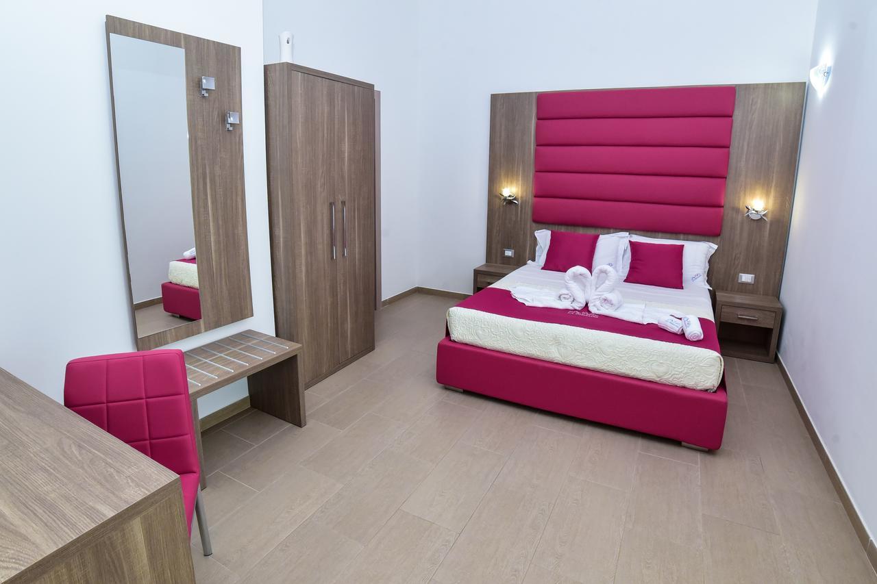 La Palazzina Bed & Breakfast Порто-Чезарео Екстер'єр фото